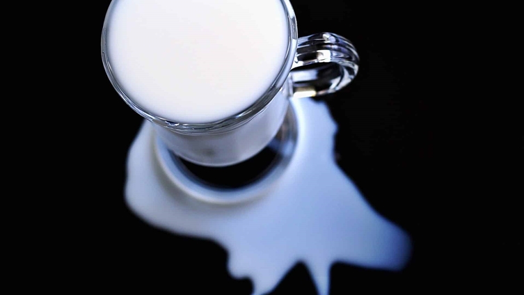 Hogyan végez a tejipar megtévesztő kutatásokat