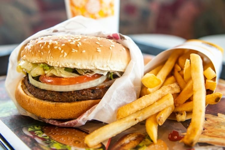 Érkezik a Burger King hihetetlen vegán hamburgere