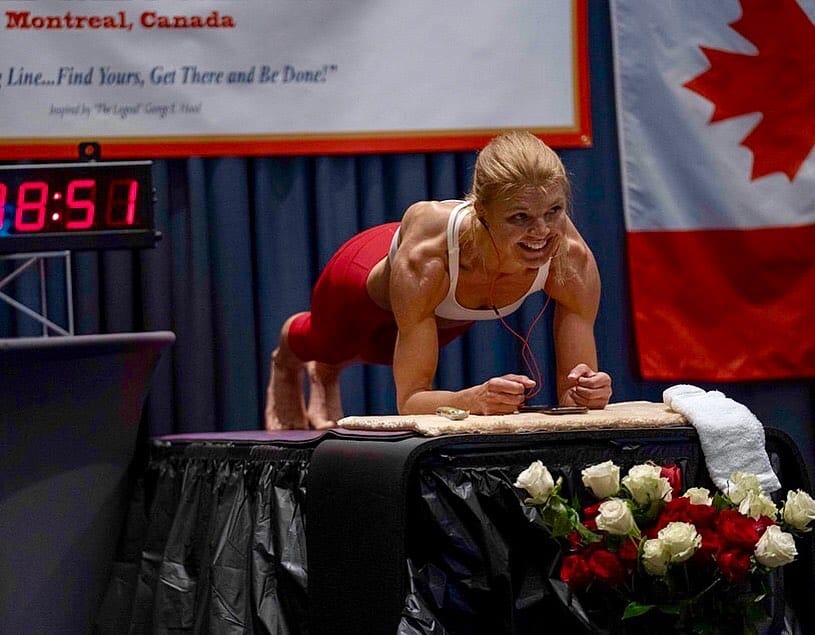 Vegán atléta döntötte meg a női plank világrekordot