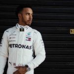 Lewis Hamilton arra kéri 13 millió követőjét, hogy hagyják el a „barbár” bőrkiegészítőket