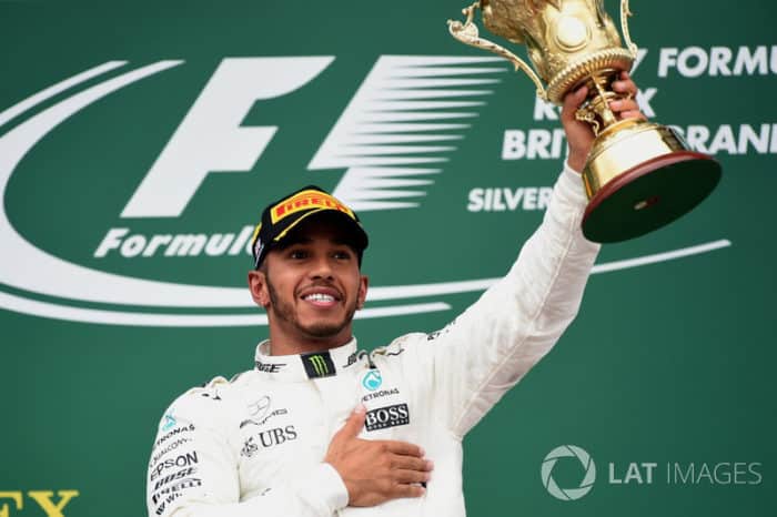 Lewis Hamilton vegán világbajnok