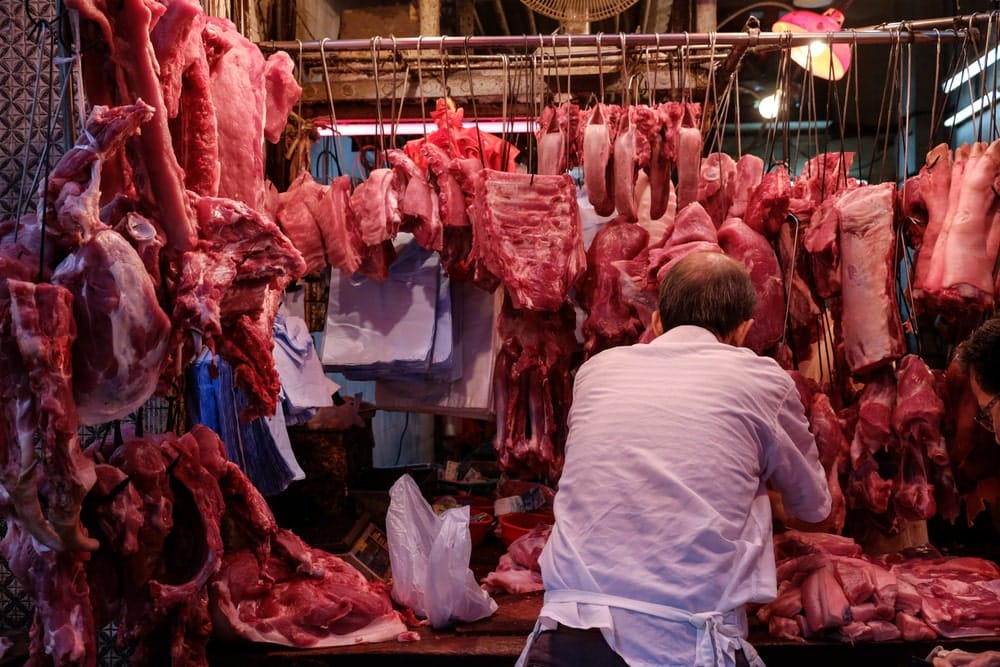 Éves szinten 90.000 haláleset köthető a megnövekedett húsfogyasztás miatti légszennyezettséghez Kínában