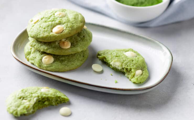 Matcha cookies – omlós, puha keksz zöld teával és tahinivel