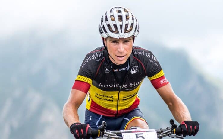 Vegán kerékpáros nyerte Európa egyik legkeményebb mountain bike versenyét