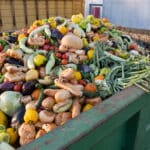 Brüsszel adományozásra kötelezné a szupermarketeket az ételpazarlás visszaszorítása érdekében