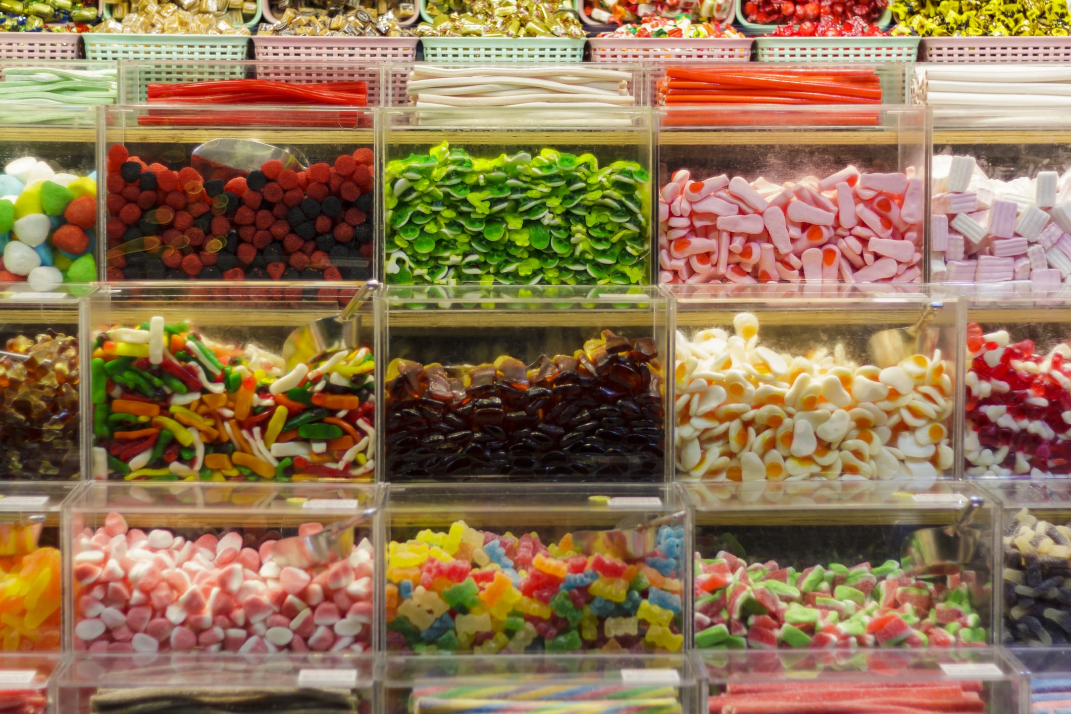 egy új felmérésből kiderült, hogy sokan nem tudják az édességekben zselatin van