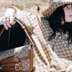 Billie Eilish a Gucci vegán táskáját népszerűsíti