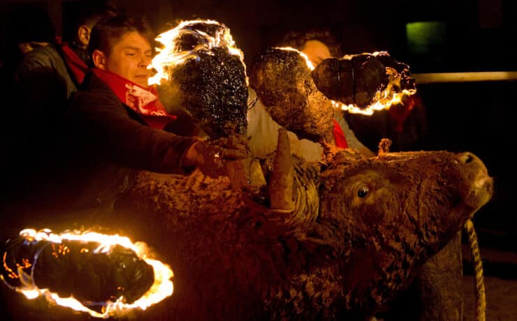 Megrázó felvételek égő bikákról, az idei Toro Jubilo fesztiválról