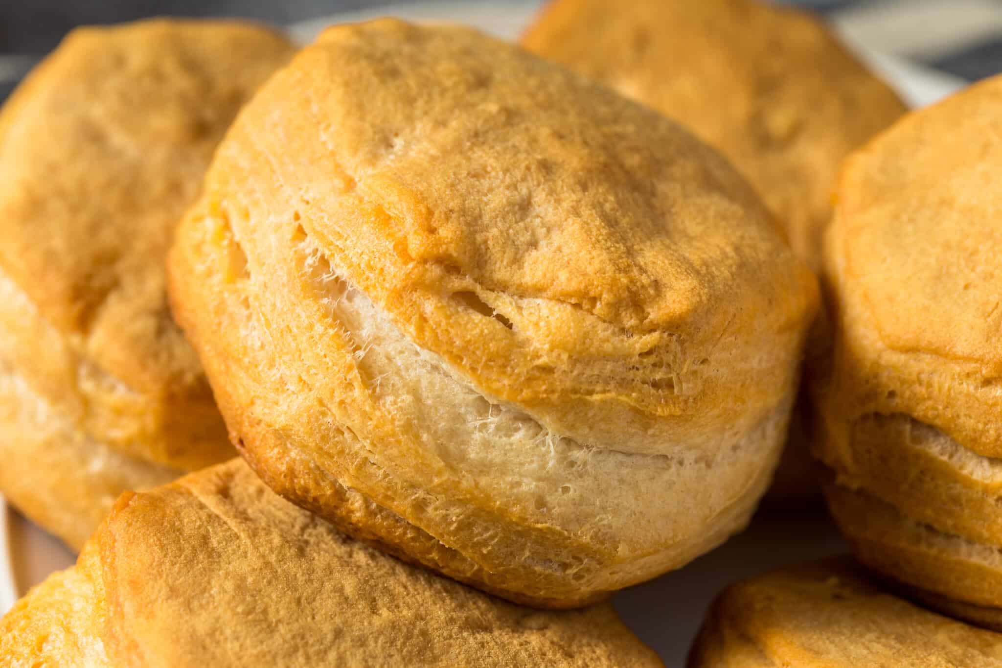 Natúr pogácsák közelről fotózva