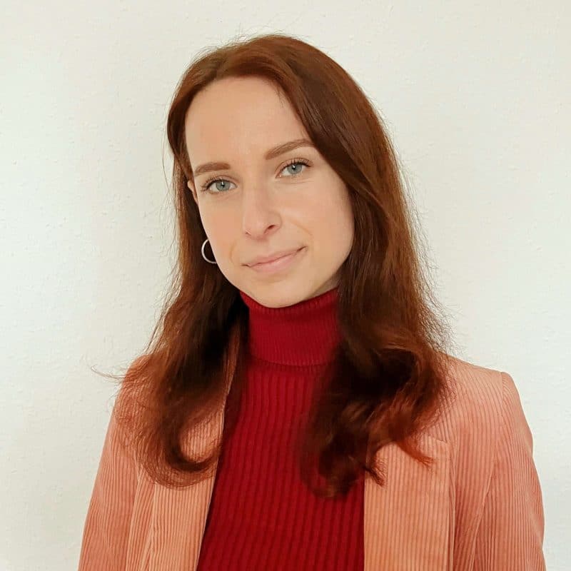Borda Zsanett, a Prove.hu szerkesztőségének tagja